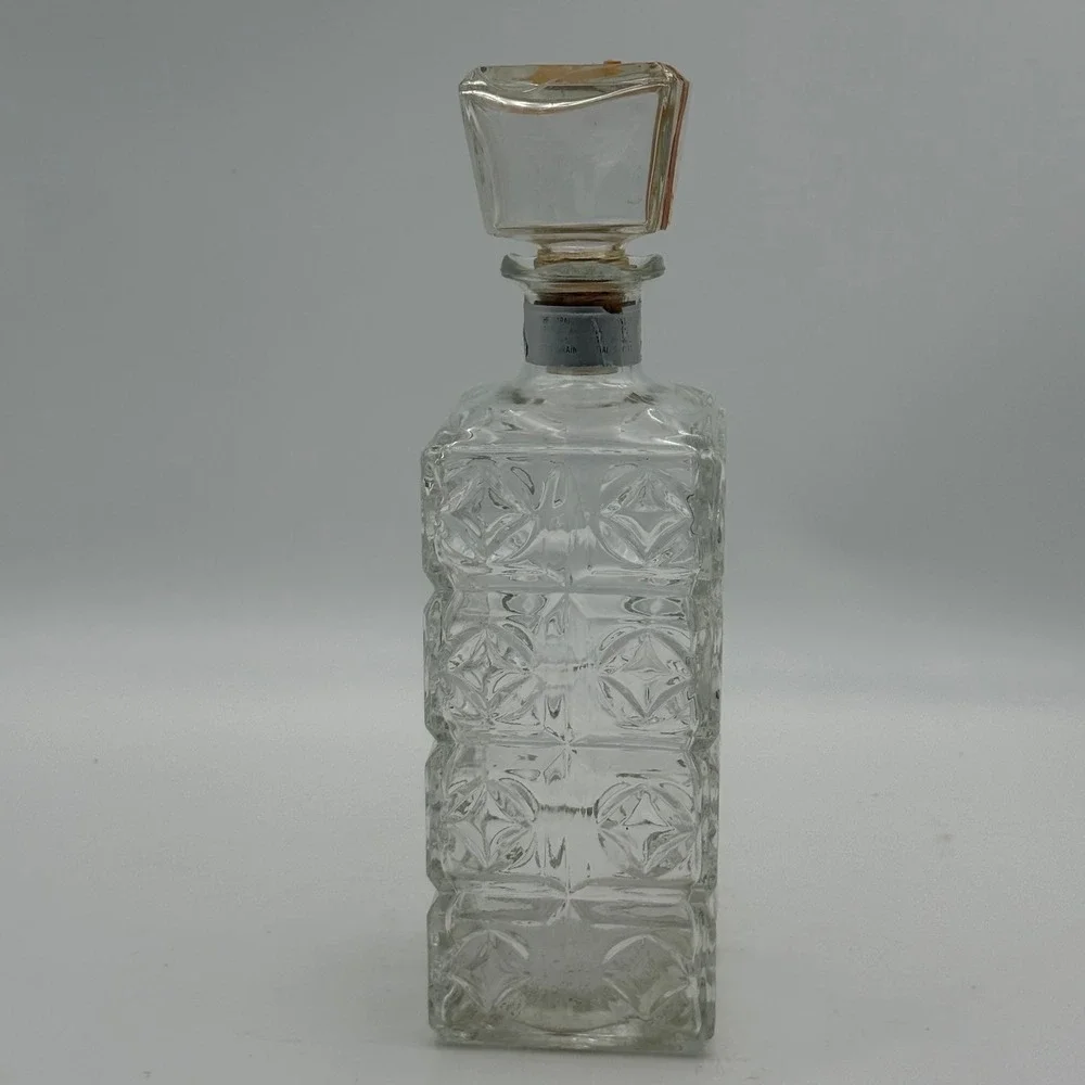 Vtg Federal Glass Clear Pressed Glass Decanter with Stopper Geometric Diamond